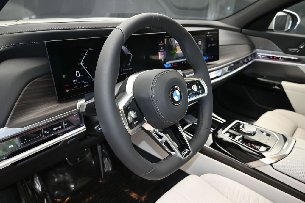 New 2026 BMW 760i xDrive w/ Executive Package AWD/4WD image 12