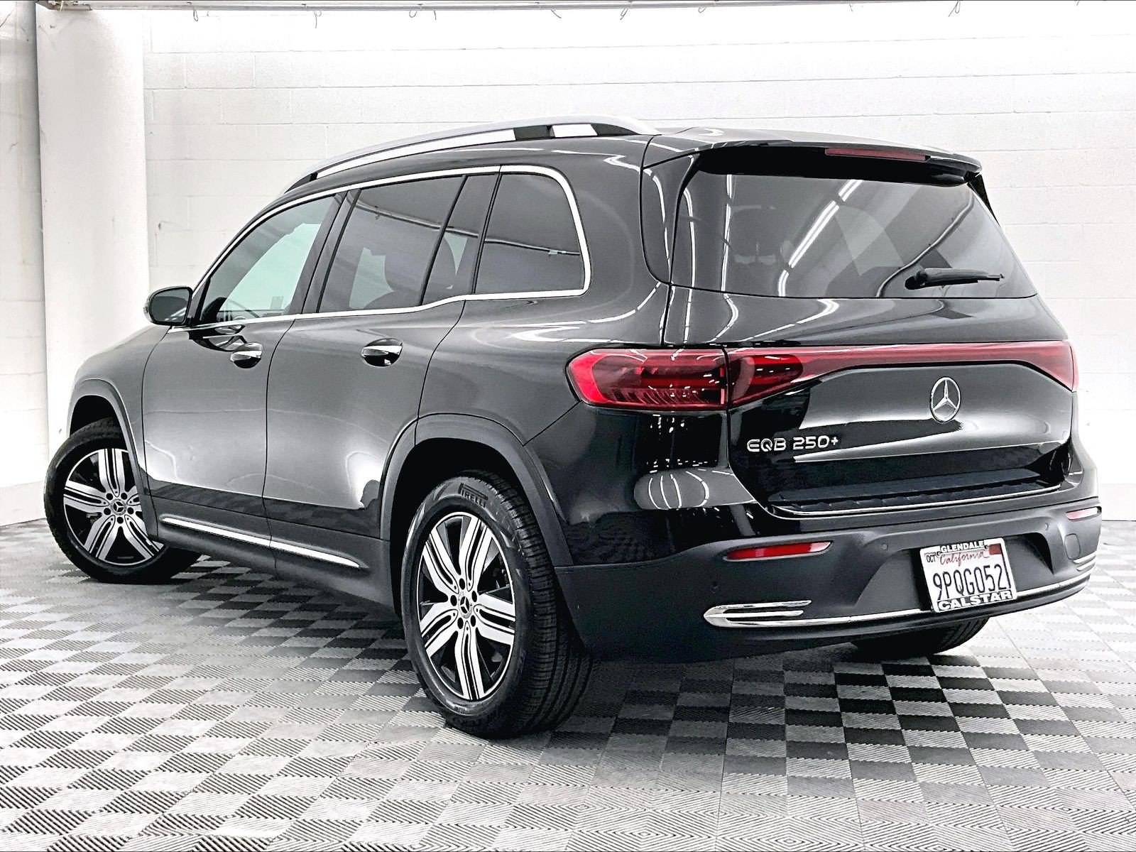 Certified 2024 Mercedes-Benz EQB 250+ image 10