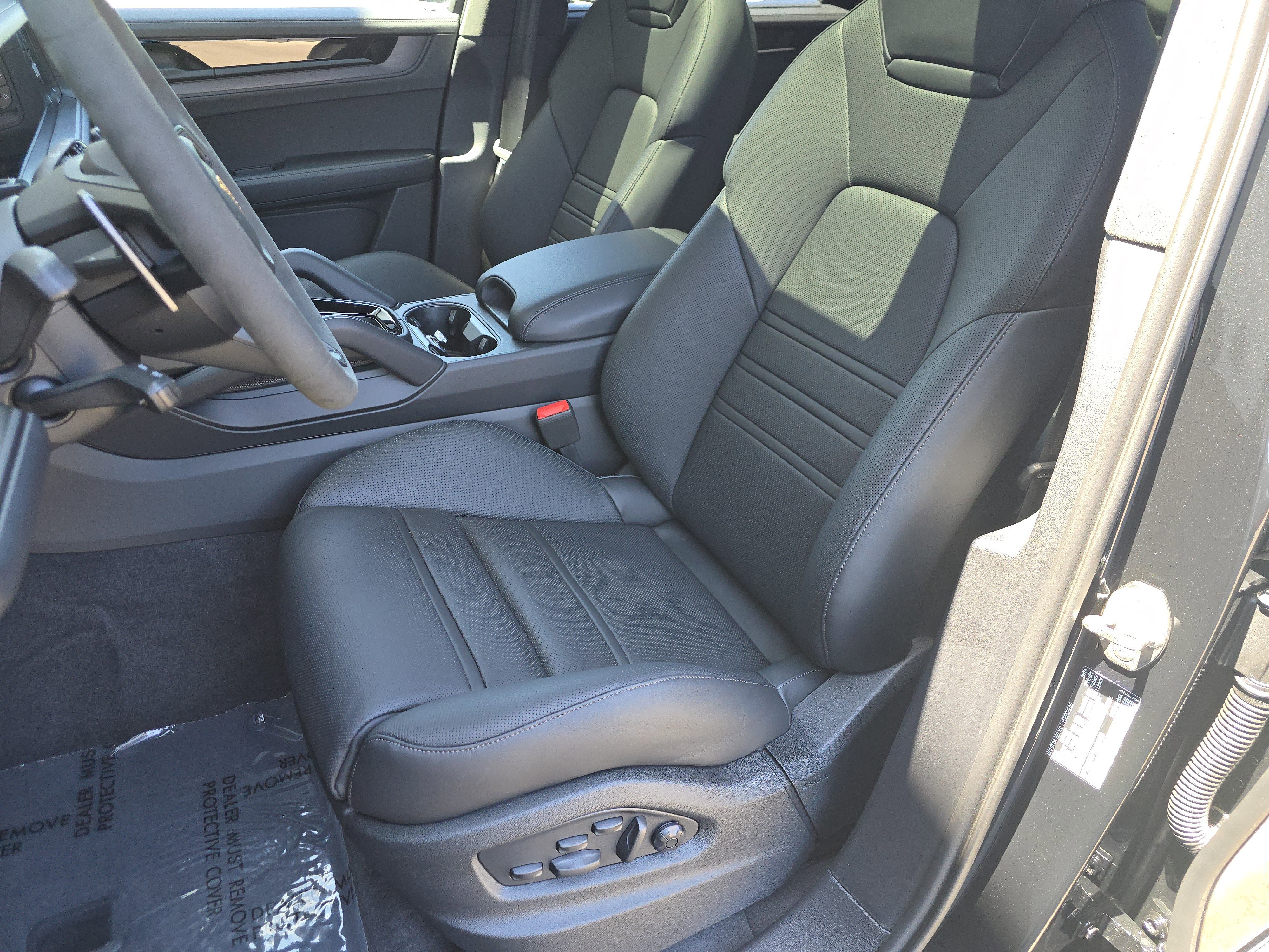 New 2026 Porsche Cayenne GTS AWD/4WD image 5