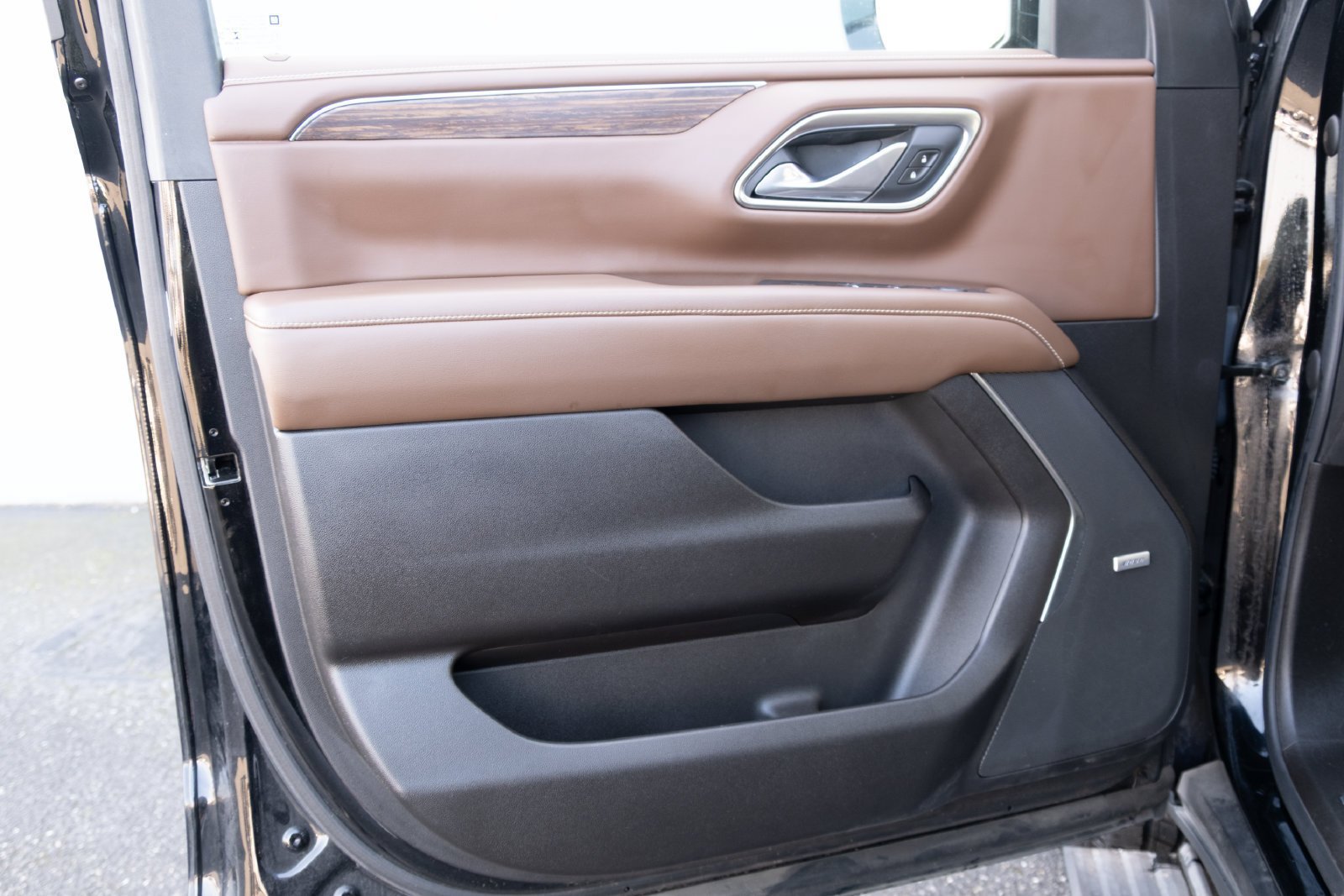 Used 2021 Chevrolet Tahoe High Country AWD/4WD image 15