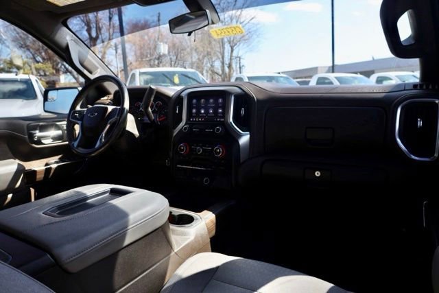 Used 2019 Chevrolet Silverado 1500 RST w/ All-Star Edition image 35