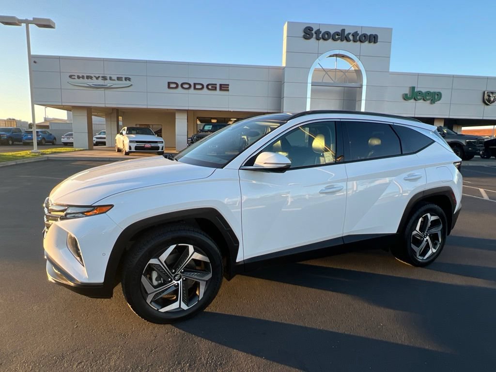 Used 2023 Hyundai Tucson Limited w/ Cargo Package AWD/4WD image 2