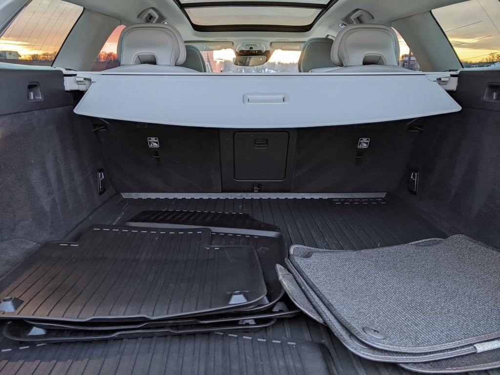 Used 2021 Volvo V90 T6 Cross Country w/ Climate Package image 27