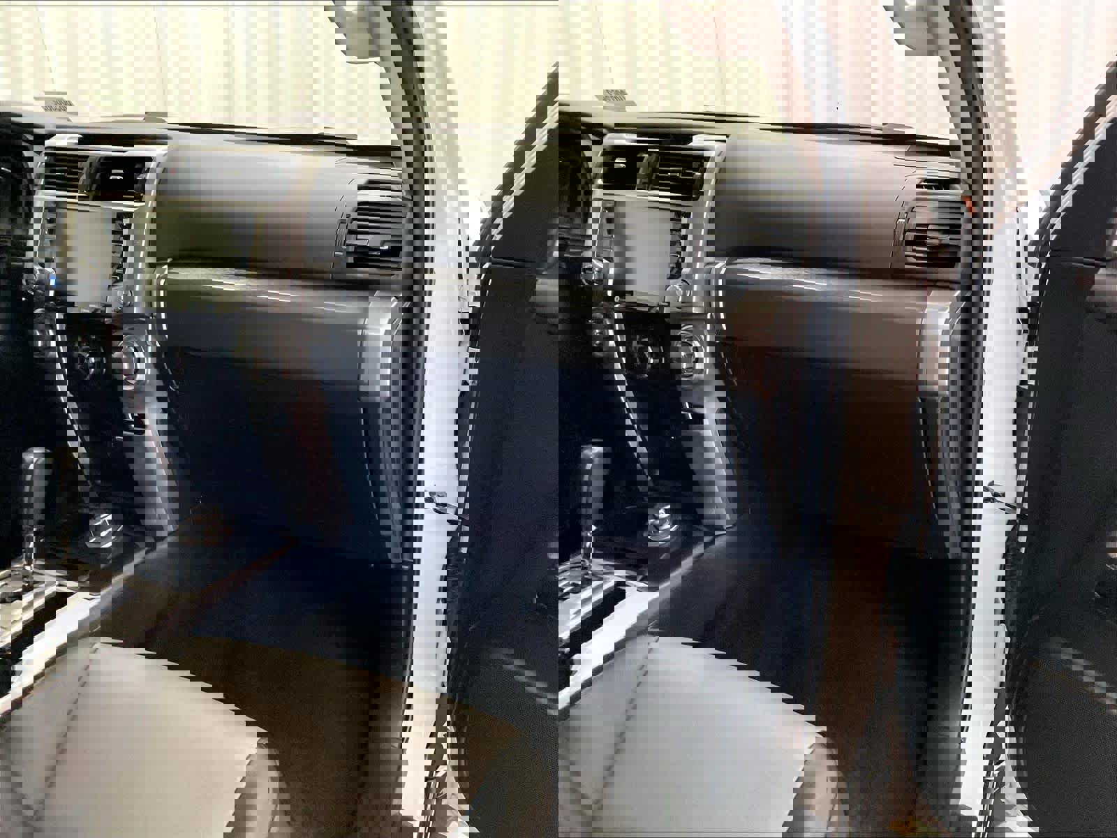 Used 2025 Toyota 4Runner SR5 AWD/4WD image 13