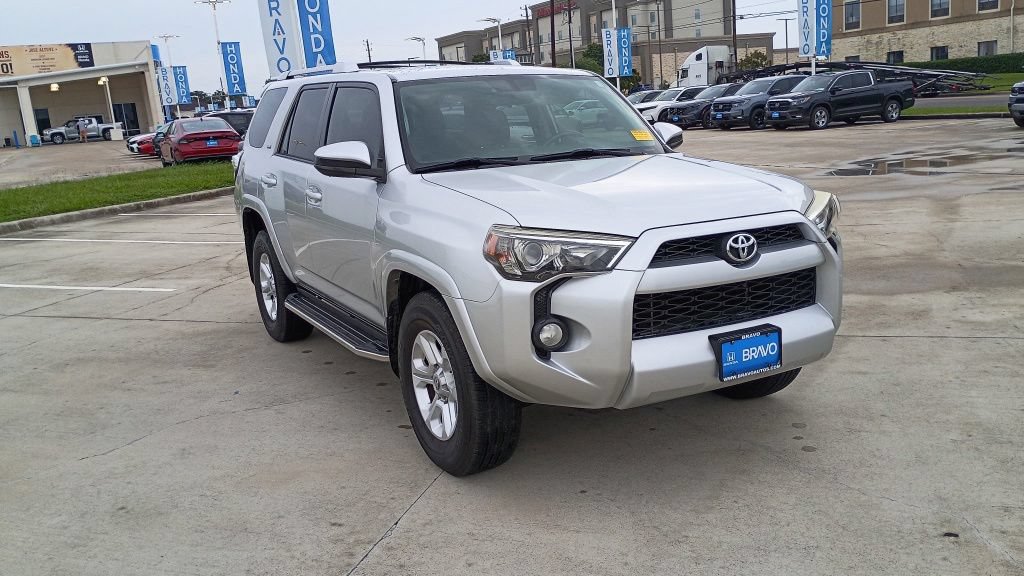 Used 2015 Toyota 4Runner SR5 RWD image 4