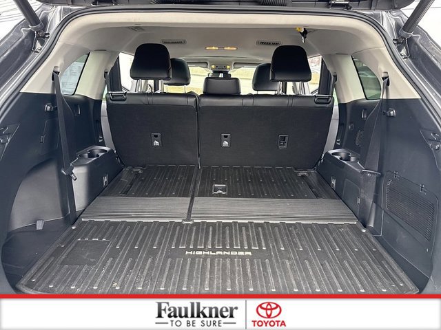 Used 2022 Toyota Highlander XLE image 13