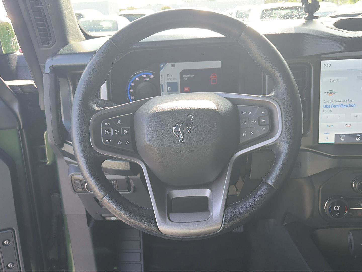 Used 2023 Ford Bronco Outer Banks w/ Sasquatch Package image 11