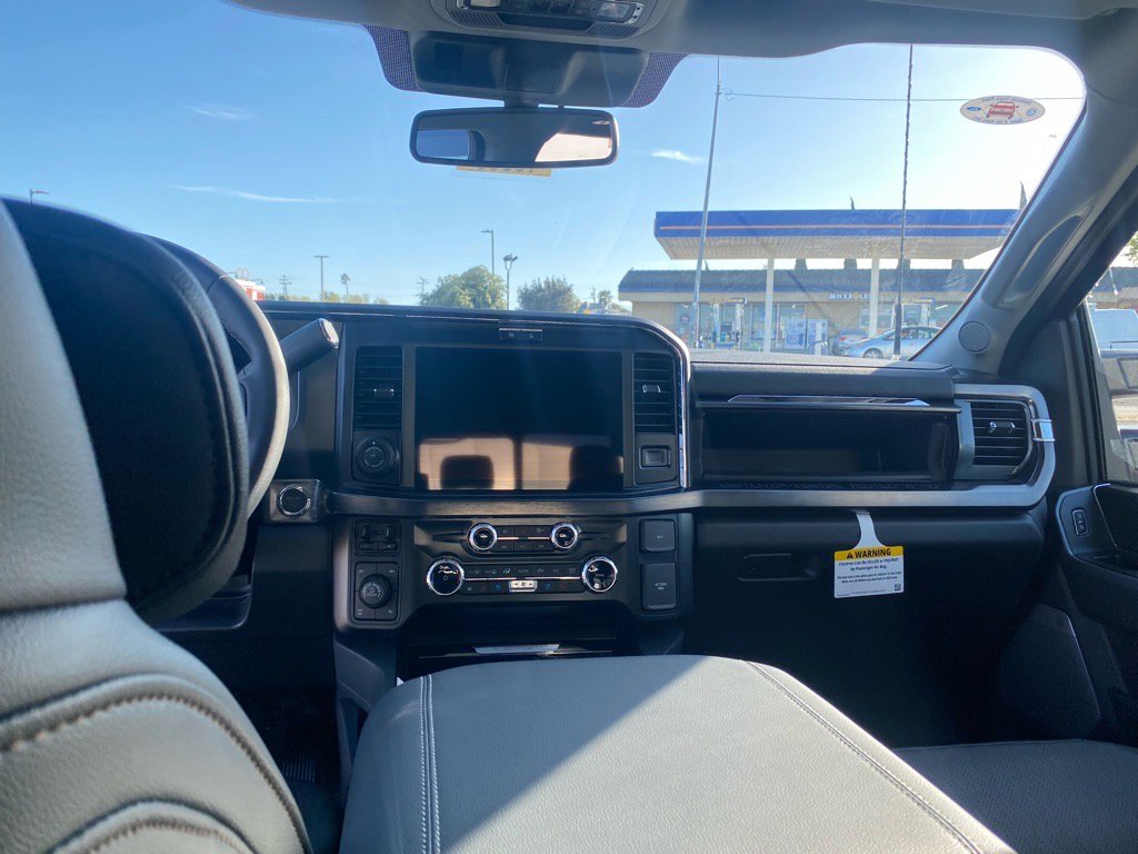 New 2025 Ford F250 Lariat w/ Lariat Ultimate Package image 16