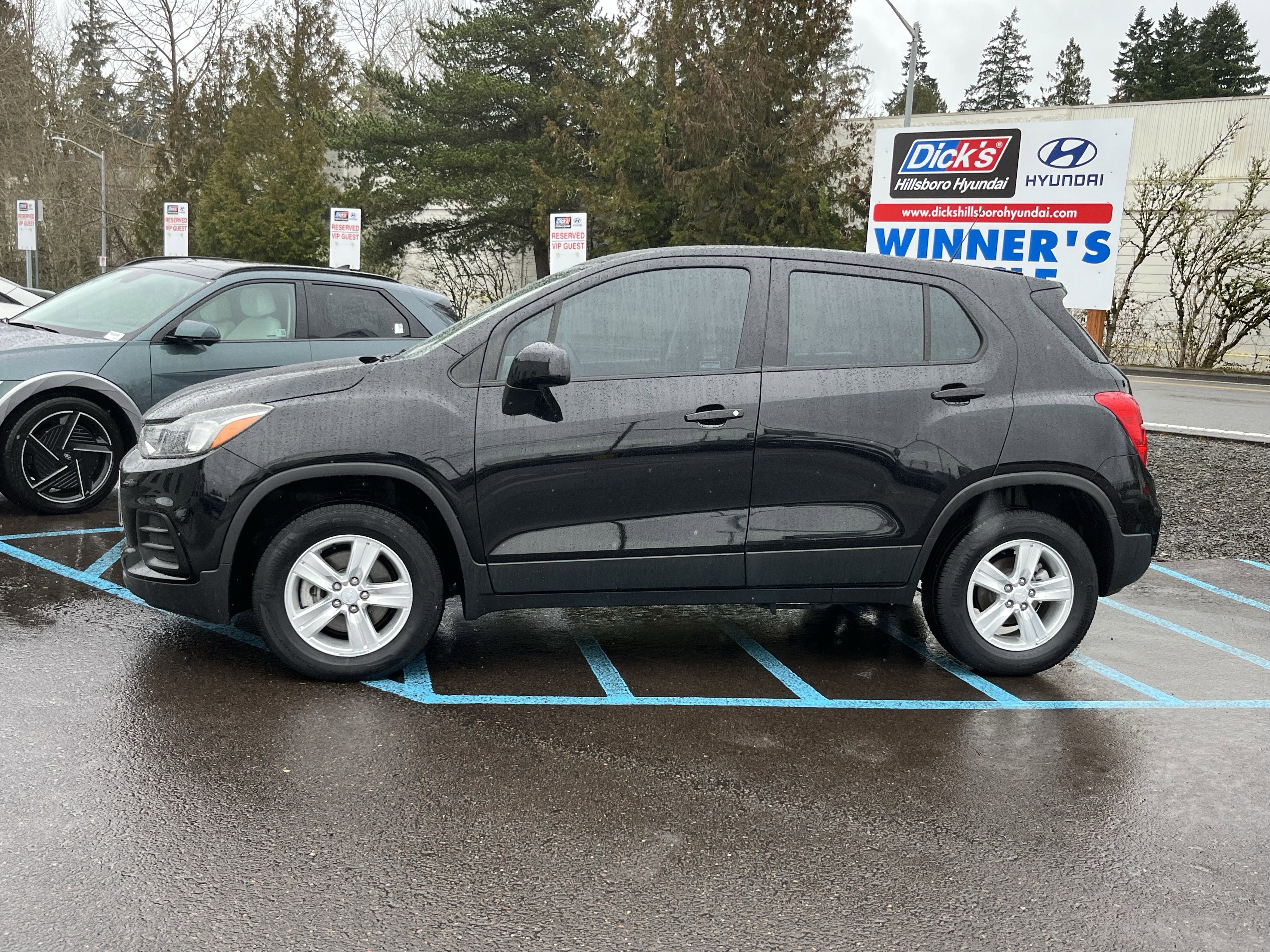 Used 2019 Chevrolet Trax LS w/ LPO, Cargo Package image 2