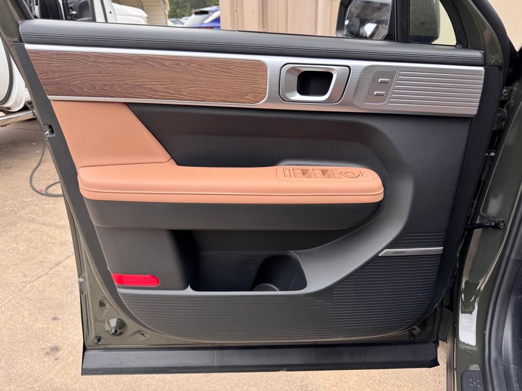 New 2026 Hyundai Santa Fe Limited FWD image 24