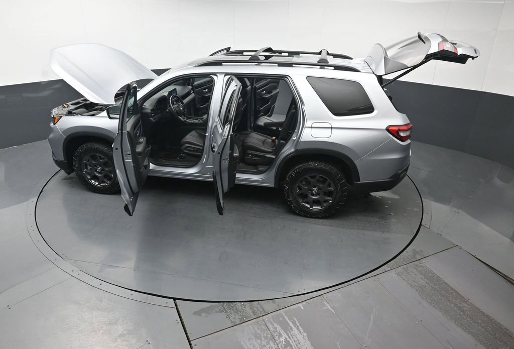 Used 2023 Honda Pilot TrailSport image 47