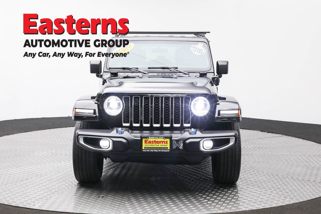 Used 2022 Jeep Wrangler Unlimited Sahara image 2