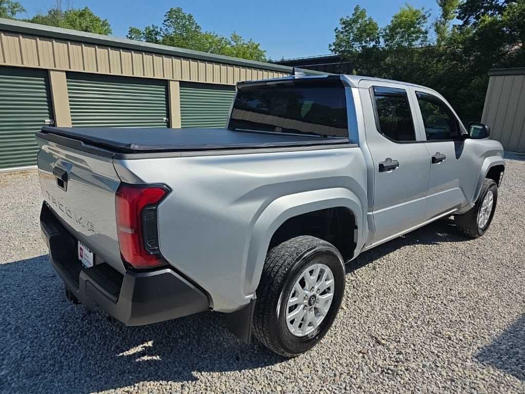 Certified 2024 Toyota Tacoma SR AWD/4WD image 6
