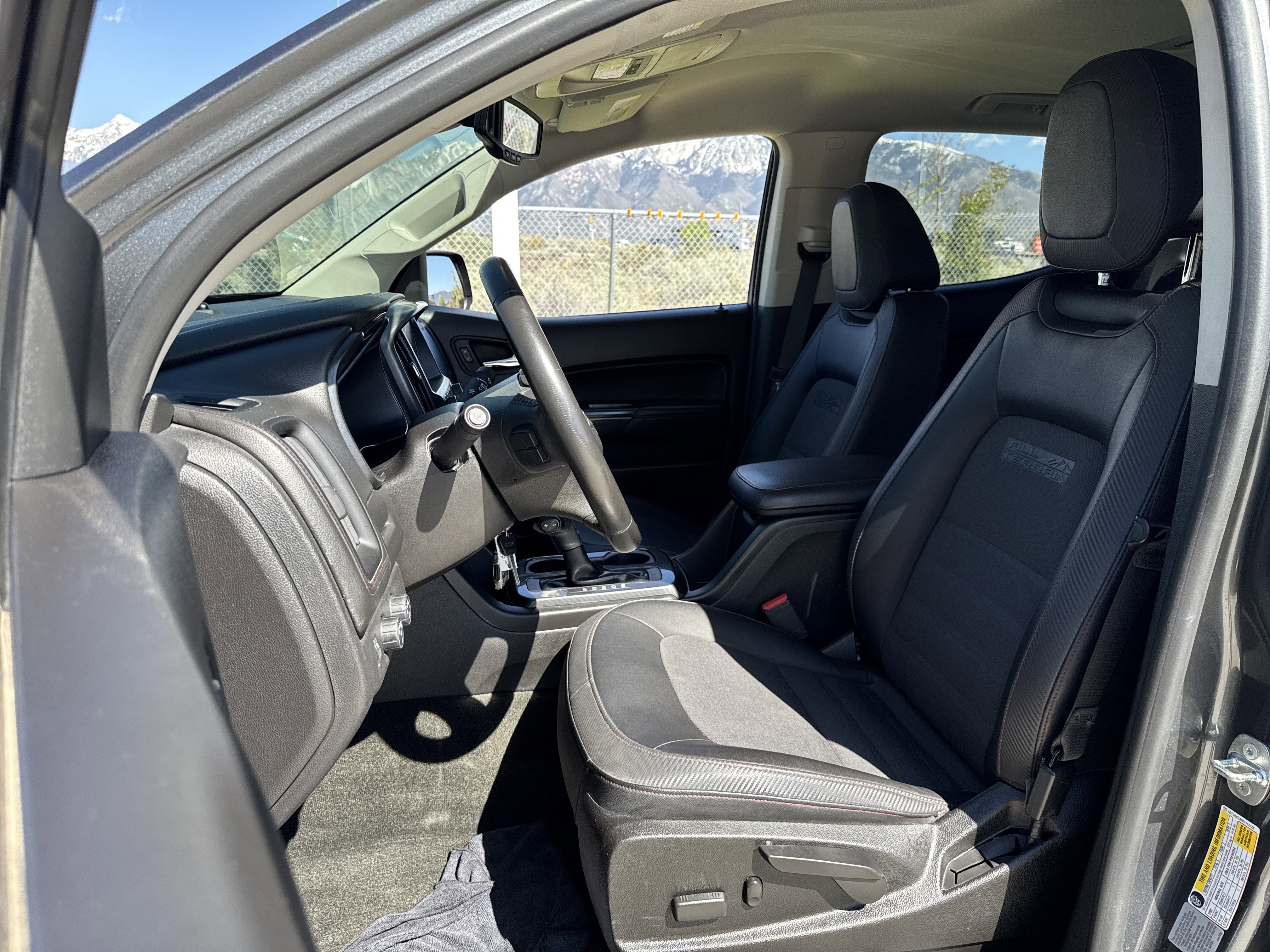 Used 2016 GMC Canyon SLE w/ All Terrain Package AWD/4WD image 18