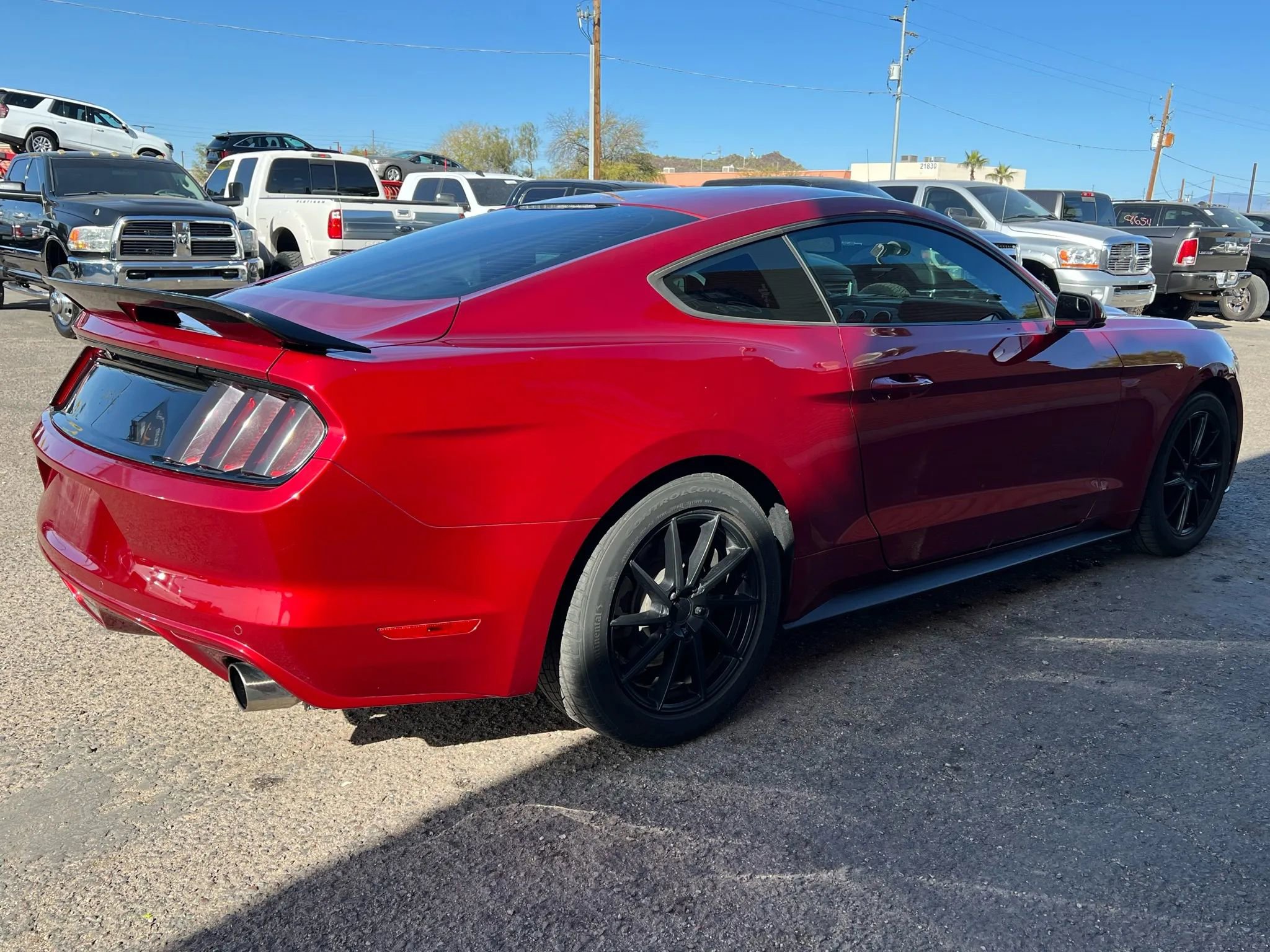 Used 2017 Ford Mustang Coupe image 7