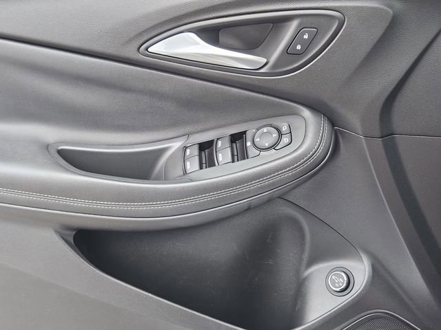 Used 2020 Buick Encore GX Select w/ Sport Touring Package image 23