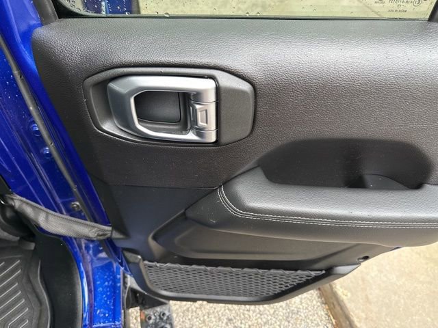 Used 2019 Jeep Wrangler Unlimited Sahara image 14