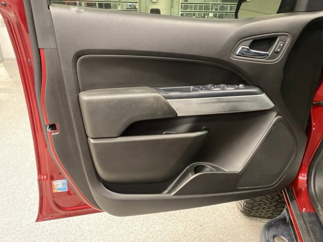 Used 2017 Chevrolet Colorado ZR2 image 27