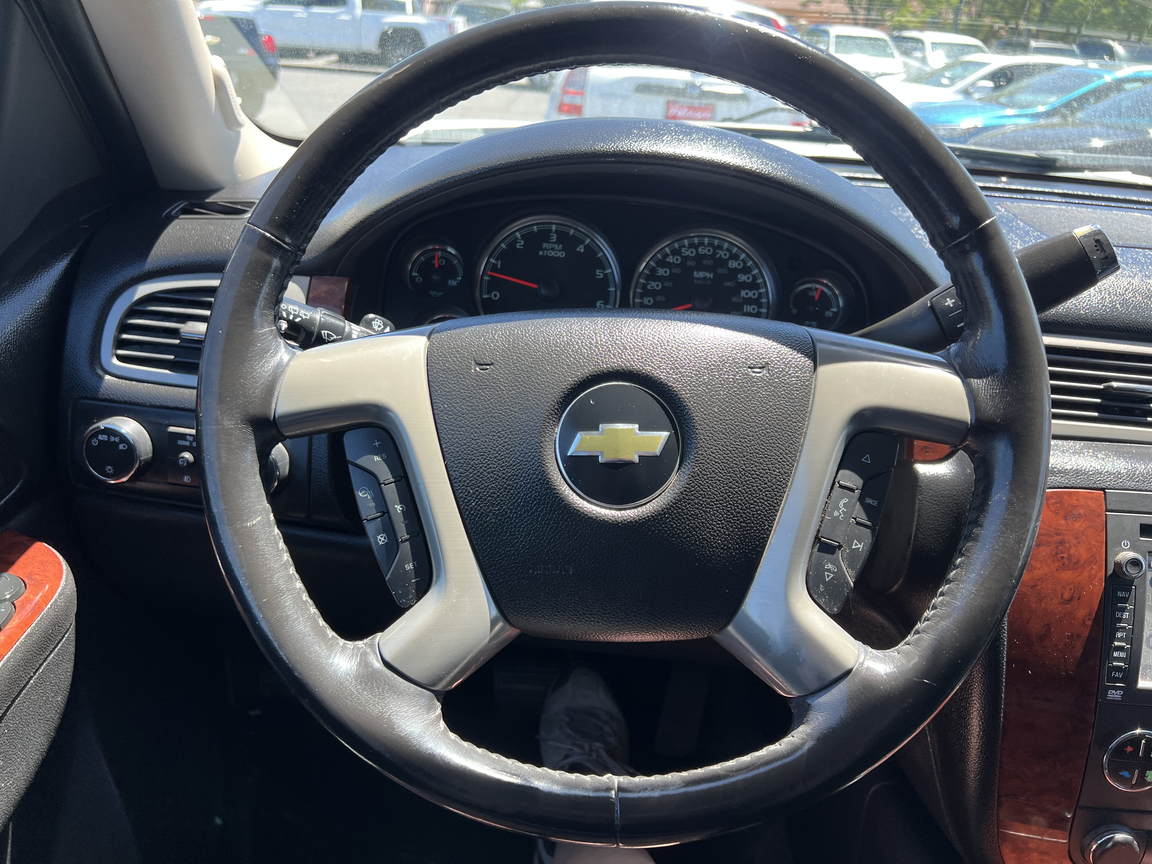 Used 2013 Chevrolet Tahoe LTZ AWD/4WD image 22