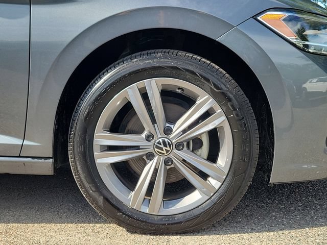 Used 2024 Volkswagen Jetta SE FWD image 5