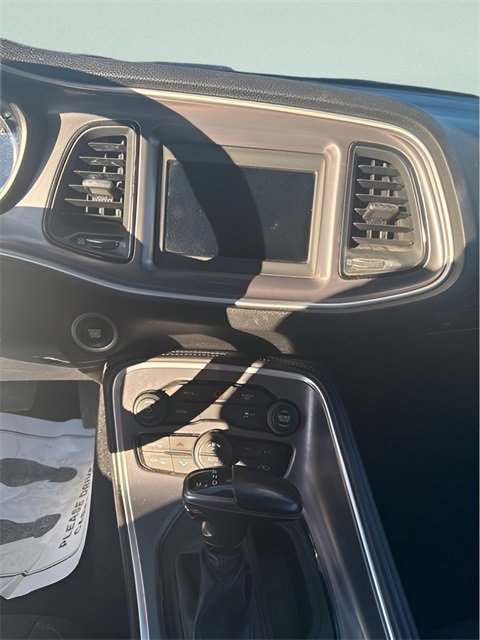 Used 2020 Dodge Challenger SXT image 15