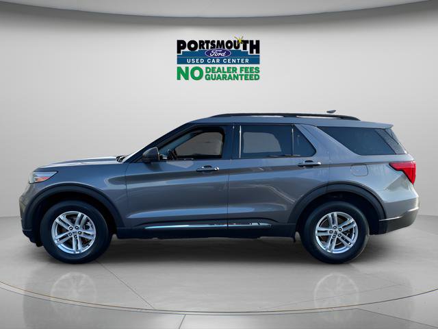 Used 2022 Ford Explorer XLT w/ Equipment Group 202A AWD/4WD image 2