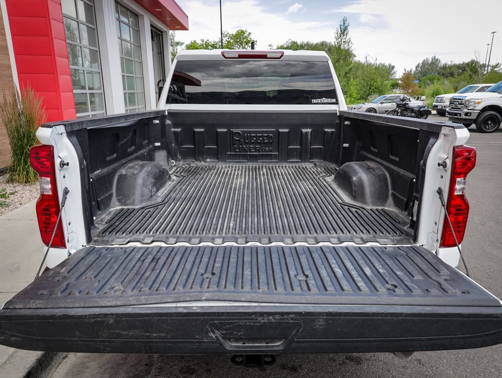 Used 2024 Chevrolet Silverado 2500 LT w/ Convenience Package AWD/4WD image 5