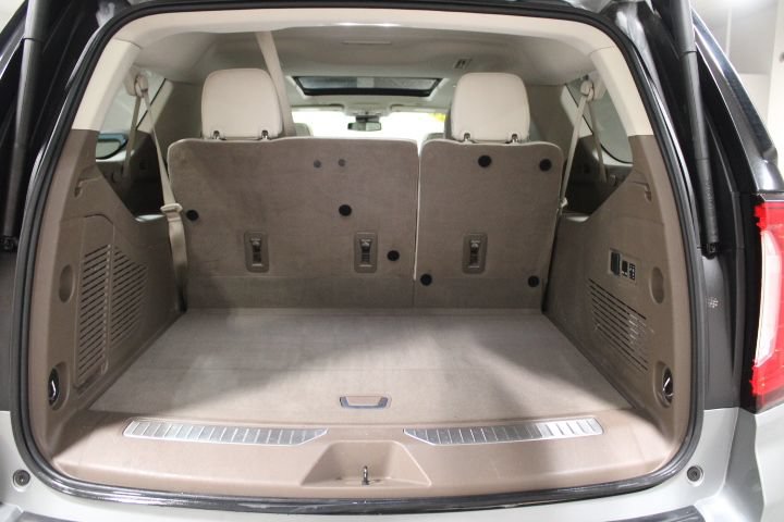 Used 2024 GMC Yukon XL Denali AWD/4WD image 15