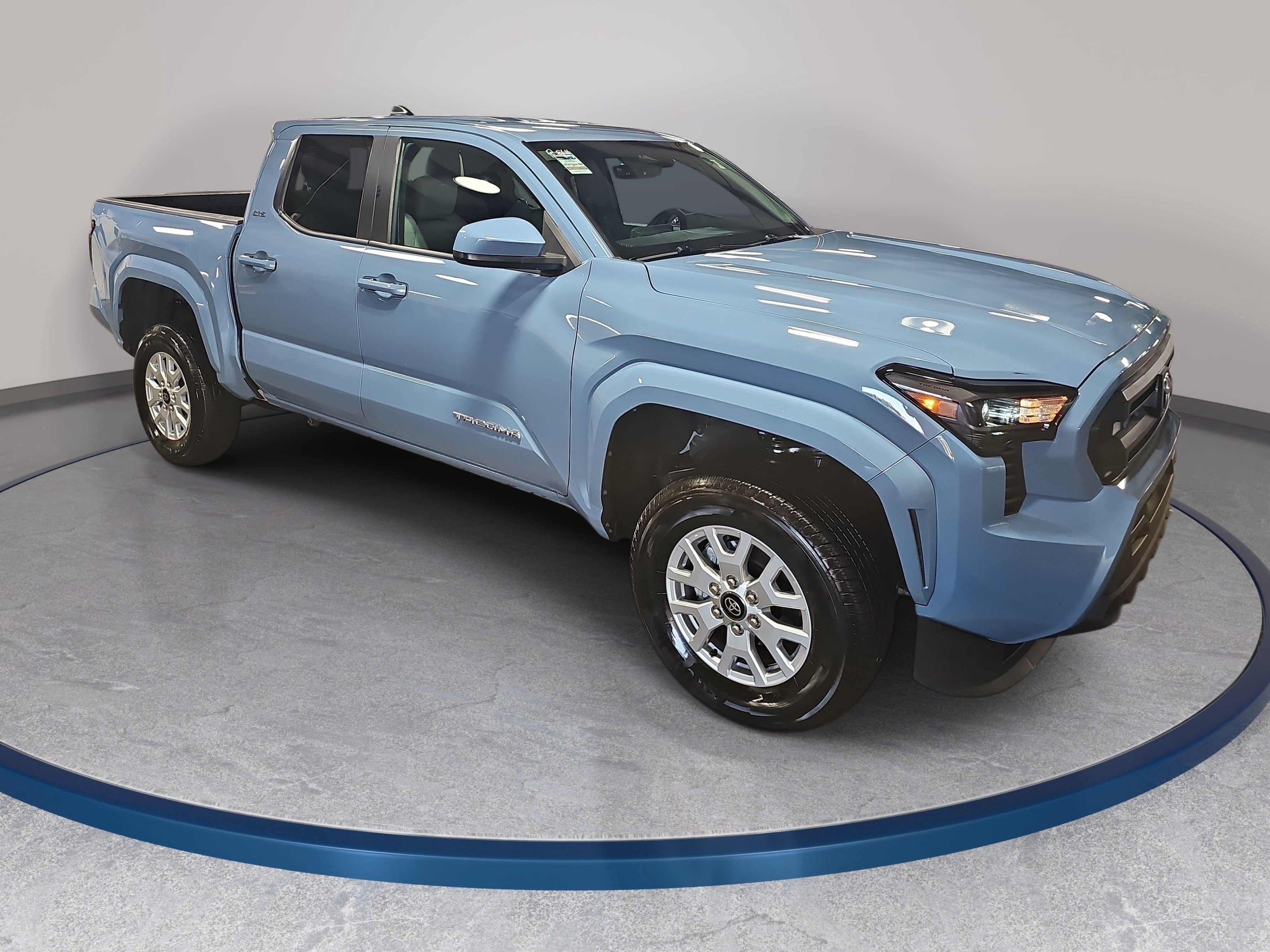 Used 2026 Toyota Tacoma SR5 RWD image 3