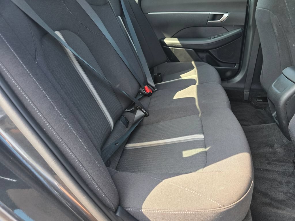 Used 2025 Hyundai Sonata SE FWD image 17