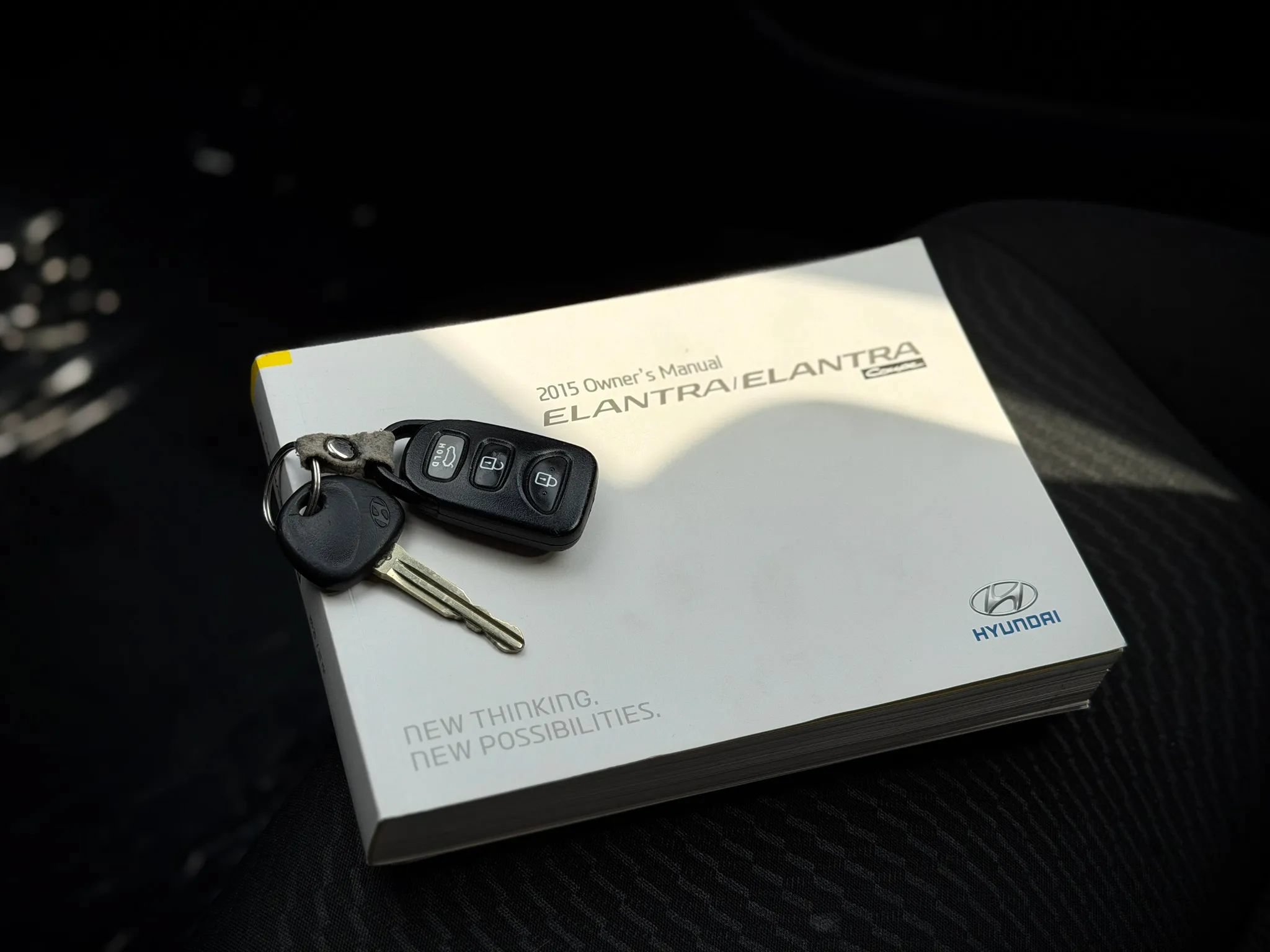 Used 2015 Hyundai Elantra SE w/ Option Group 03 FWD image 17