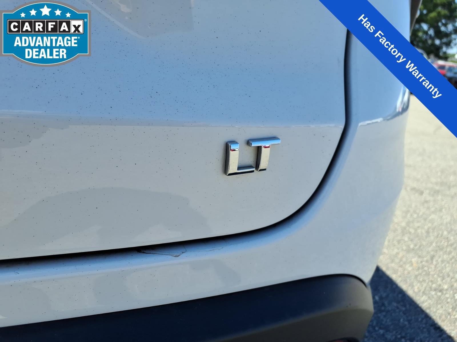Used 2025 Chevrolet Trax LT FWD image 10