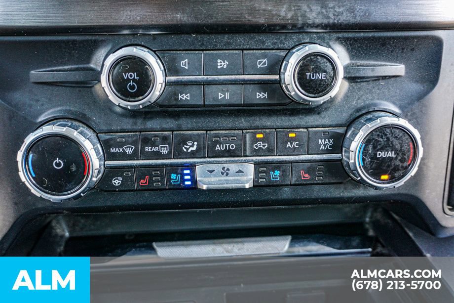 Used 2023 Ford F350 Lariat image 41