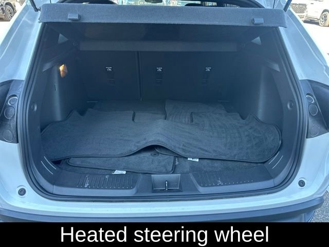 Used 2024 Chevrolet Trax RS w/ Sunroof Package image 28