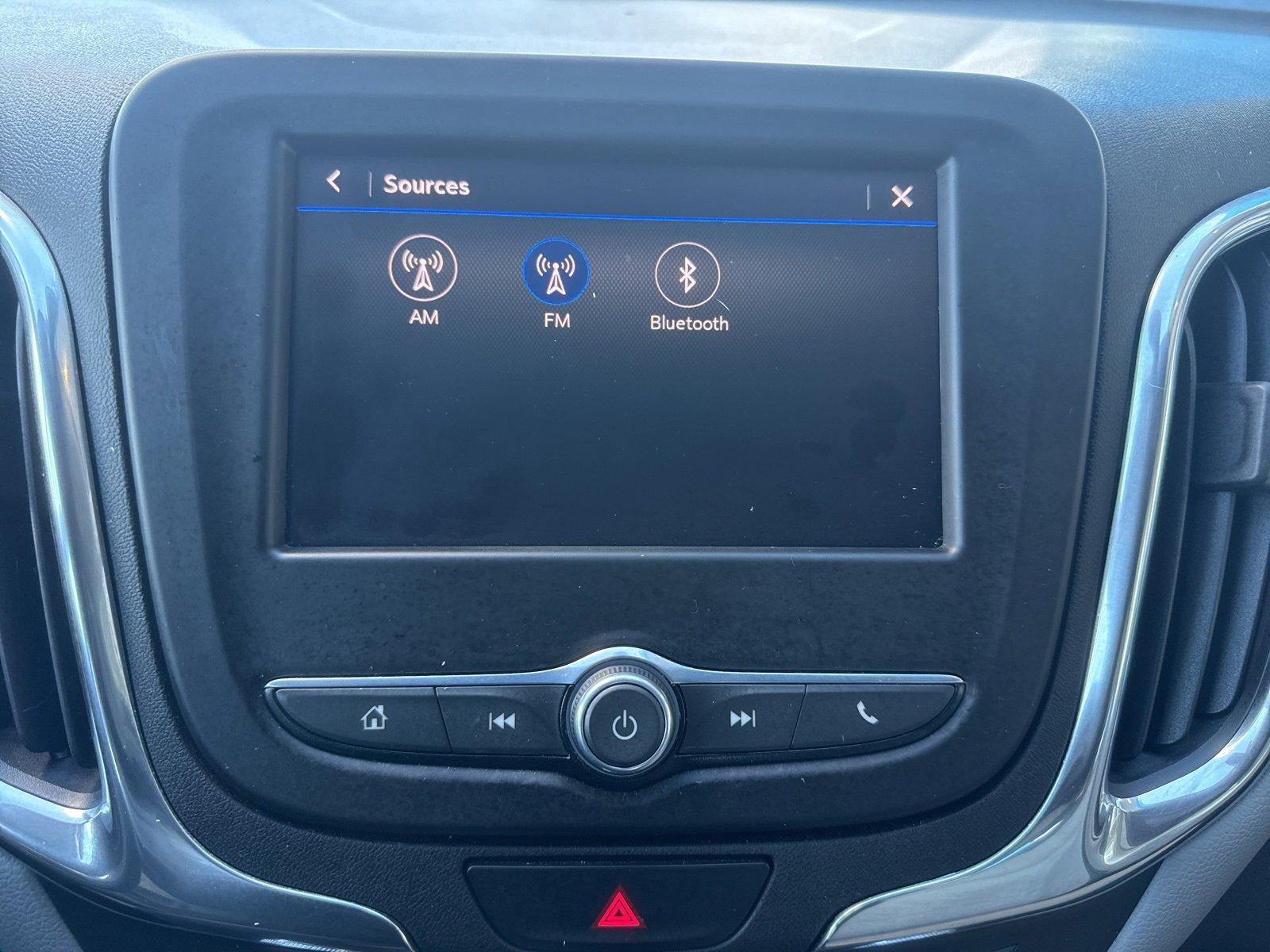 Used 2020 Chevrolet Equinox LS image 22