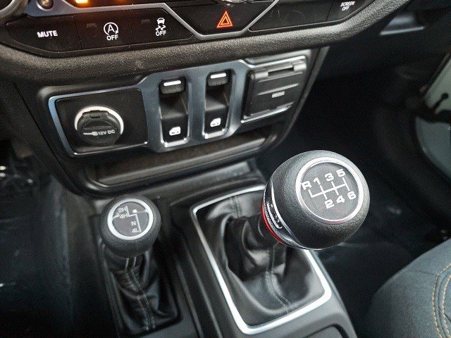 Used 2024 Jeep Wrangler Sport S image 22