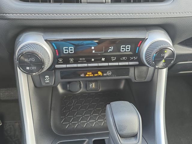 Used 2025 Toyota RAV4 LE image 23