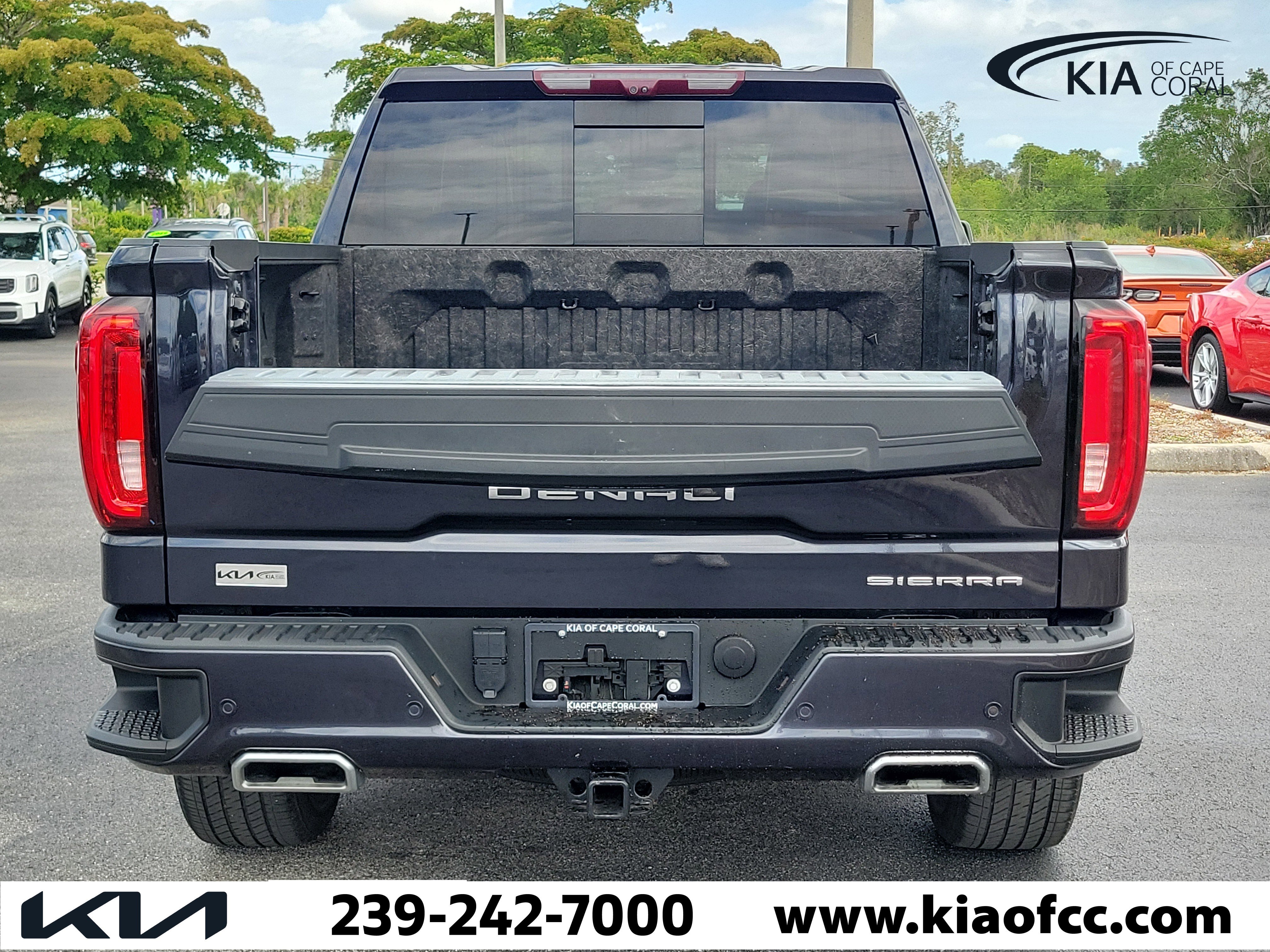Used 2022 GMC Sierra 1500 Denali Ultimate AWD/4WD image 10