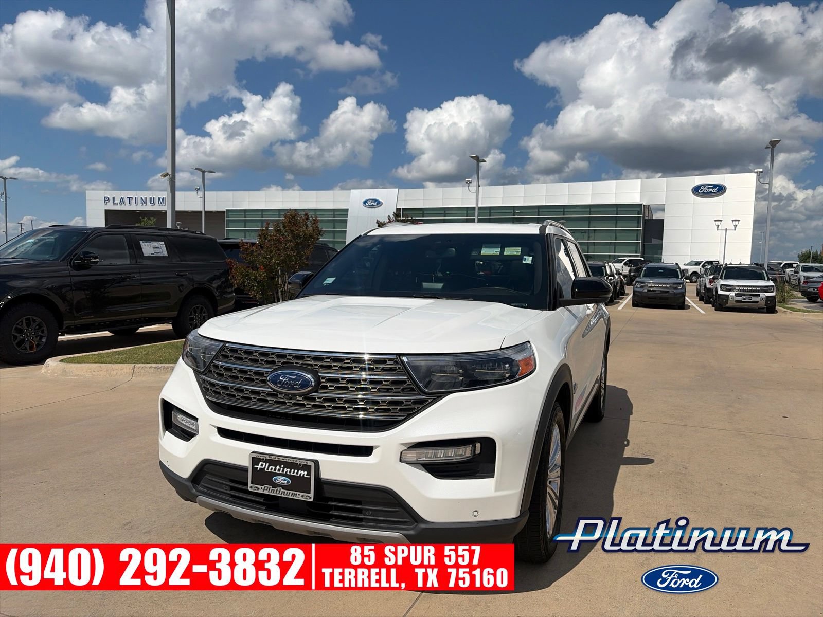 Certified 2022 Ford Explorer King Ranch w/ Technology Package AWD/4WD image 25