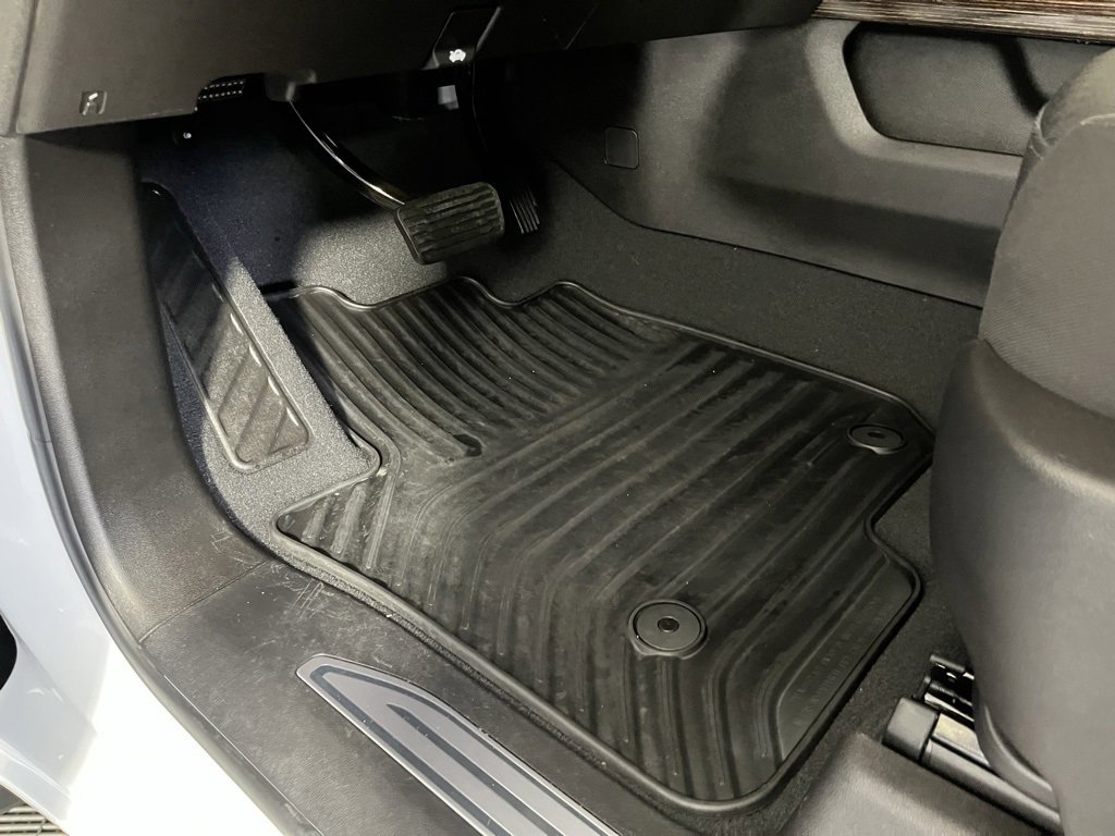 Used 2025 GMC Sierra 1500 Elevation image 16