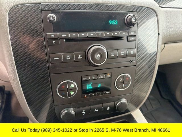 Used 2013 Chevrolet Avalanche LT image 18