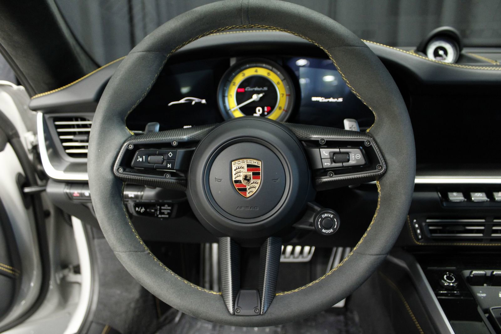 Used 2025 Porsche 911 Turbo S AWD/4WD image 33