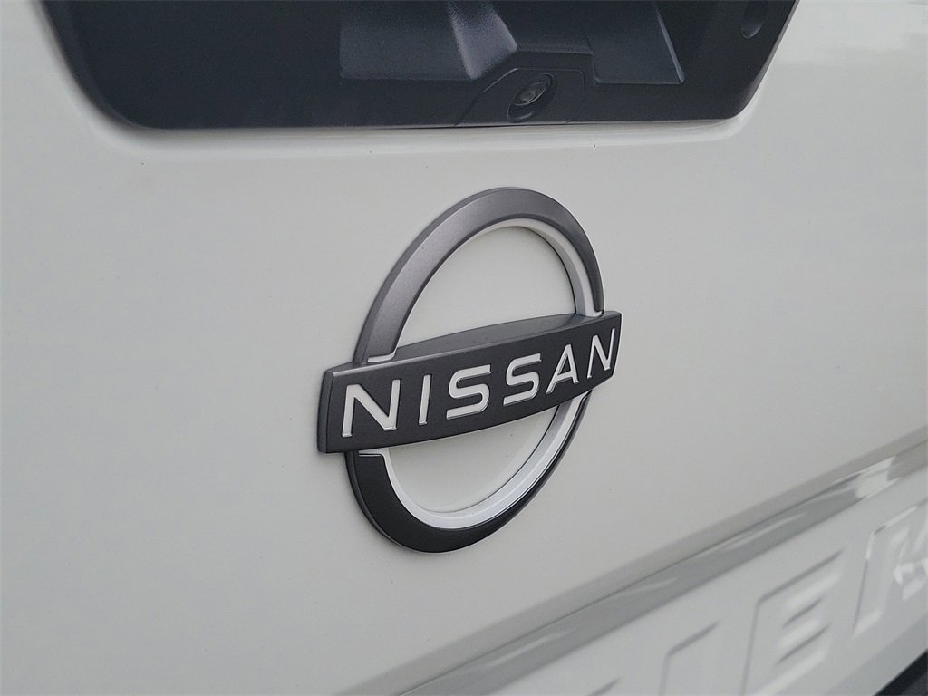 Used 2022 Nissan Frontier SV image 5