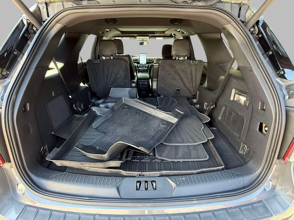 Used 2023 Ford Explorer ST w/ Equipment Group 401A AWD/4WD image 17