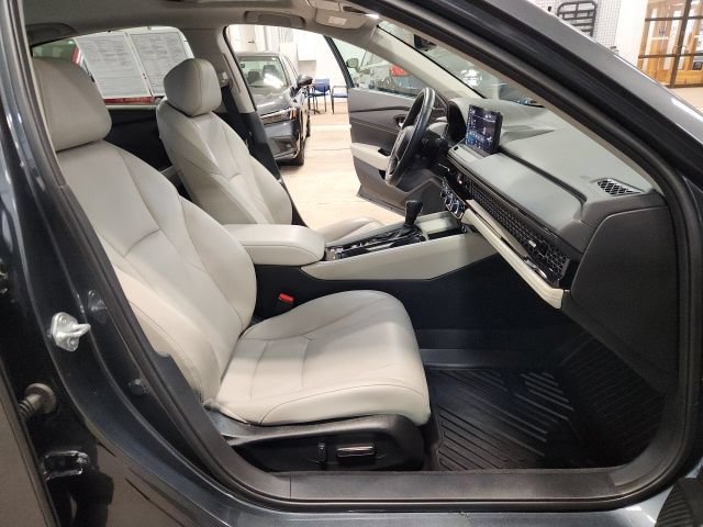 Used 2023 Honda Accord EX-L image 29