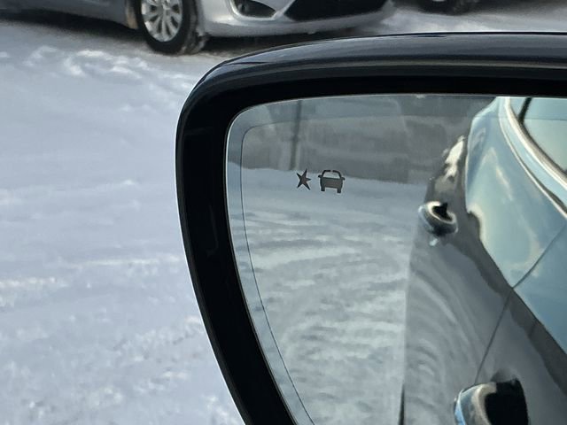 Used 2022 Buick Enclave Essence w/ Experience Buick Package image 49