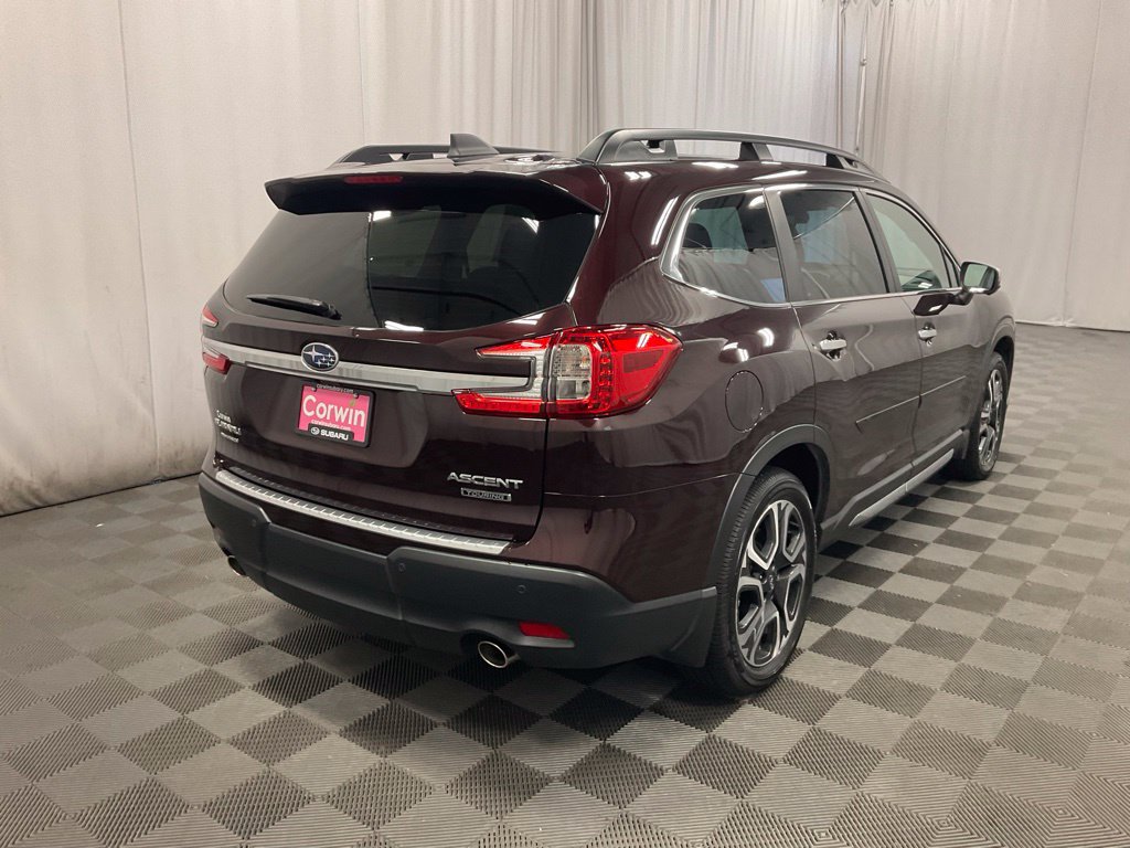 Used 2023 Subaru Ascent Touring AWD/4WD image 3