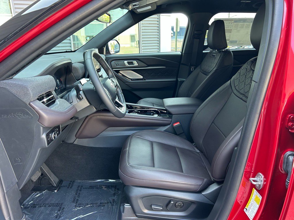 New 2025 Ford Explorer Platinum w/ Ultimate Package image 16