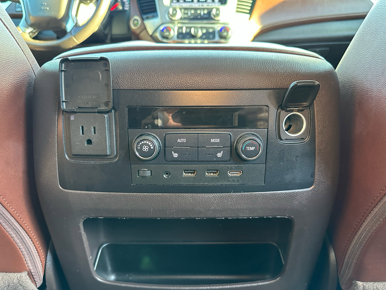 Used 2018 Chevrolet Tahoe Premier image 26