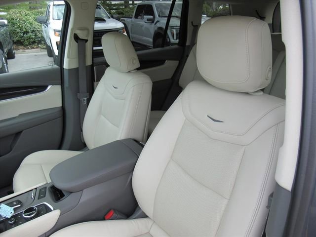 Used 2020 Cadillac XT6 Premium Luxury AWD/4WD image 18